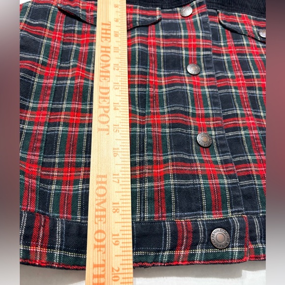 Vintage Woman’s Pendleton Red Plaid Quilted Fleece BlackCorduroy Snap Front Vest - Picture 11 of 11